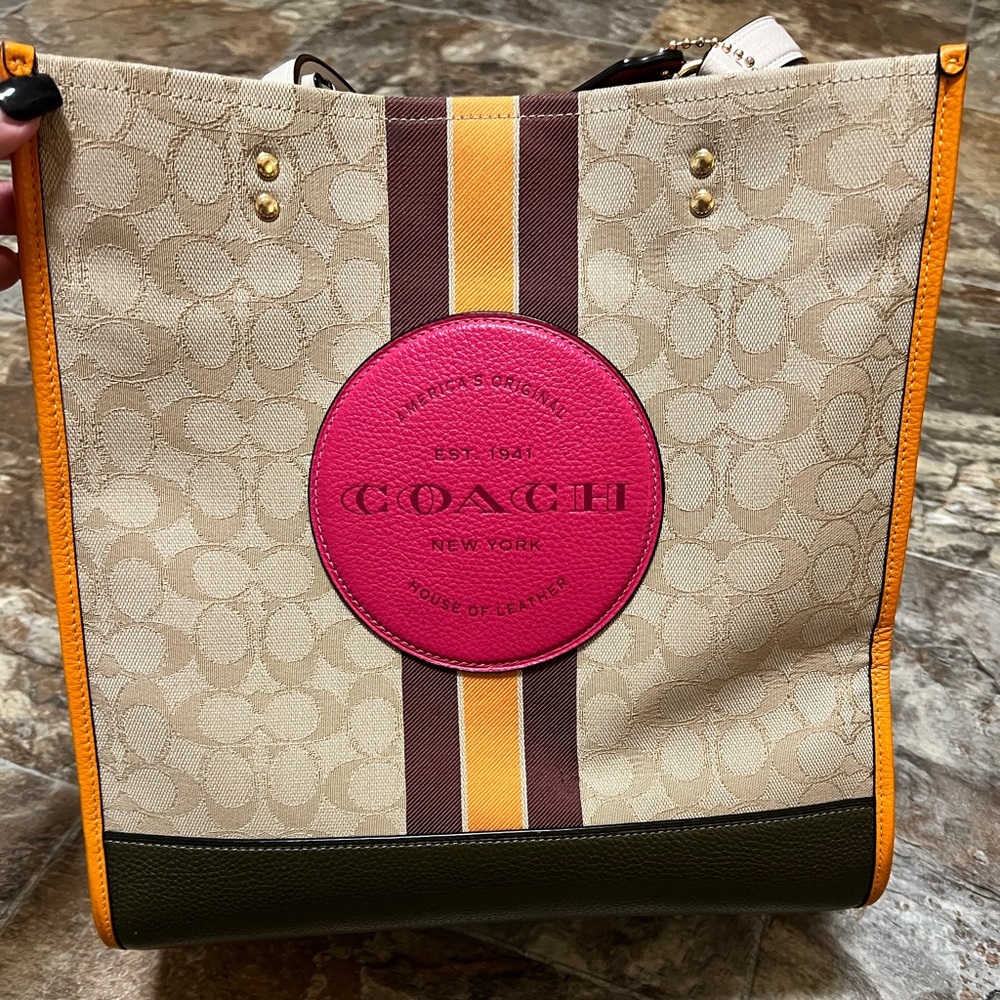 COACH Dempsey tote gently used